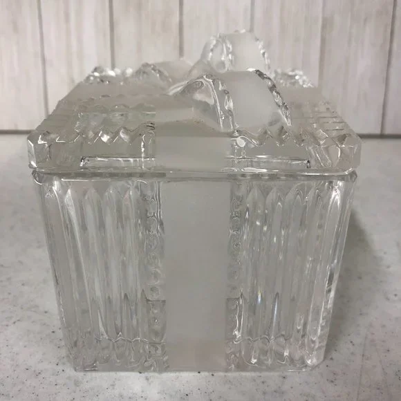 Crystal Gift Jewelry Box with Decorative Bow Lid made in Poland Women's Exchange